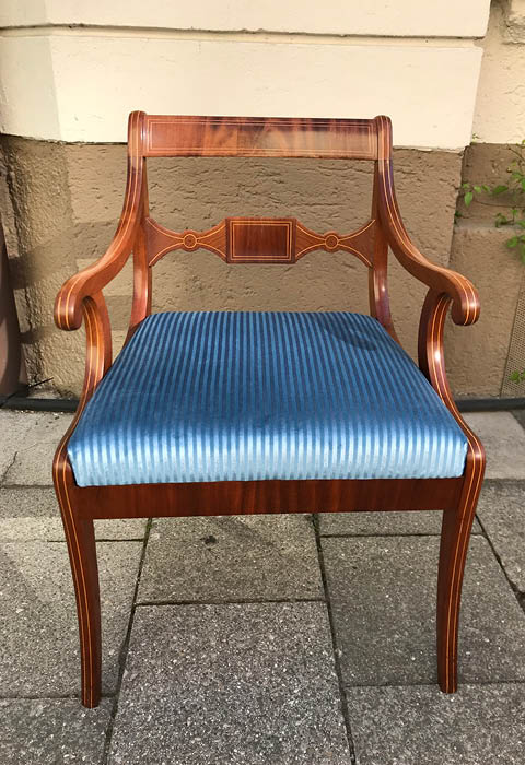 Mahagonistuhl_1